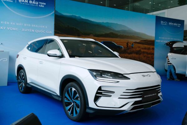 BYD Sealion 6 chính thức ra mắt. Bước tiến mới trong phân khúc SUV hybrid​